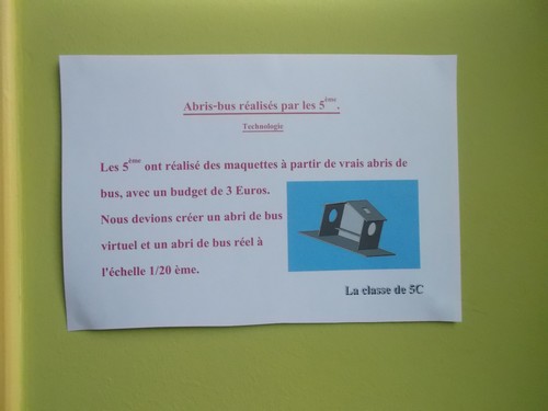 http://collegestjolaroche.free.fr/bibliotheque/Photo%20001.jpg